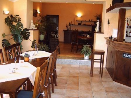 Gasthaus Ela Hotel Dahlewitz  Ngoại thất bức ảnh